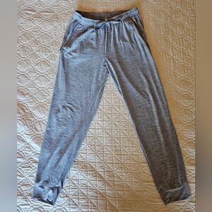 Old Navy Active Women's Lightweight Heather Gray Joggers - Size Medium